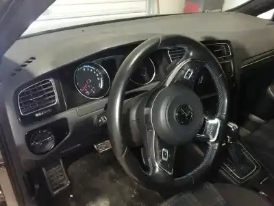 Véhicule à la ferraille volkswagen golf vii lim. gte de l'année 2015 alimenté cukb