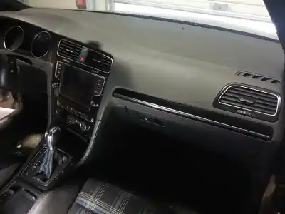 Véhicule à la ferraille volkswagen golf vii lim. gte de l'année 2015 alimenté cukb