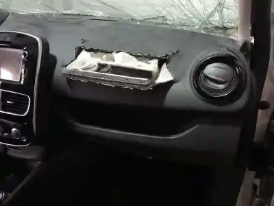 Veicolo di demolizione renault clio iv business dell'anno 2015 alimentato 