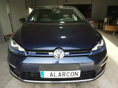 Véhicule à la ferraille VOLKSWAGEN GOLF VII LIM. GTE de l'année 2015 alimenté CUKB