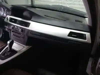 Veículo de Sucata bmw serie 3 touring (e91) 325d do ano 2007 alimentado 306d3