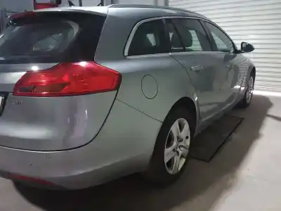 Sloopvoertuig opel insignia sports tourer edition van het jaar 2010 aangedreven a20dt