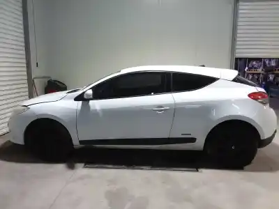 Veicolo di demolizione renault megane iii coupé-cabrio dynamique dell'anno 2010 alimentato k9k836