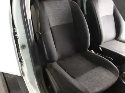 Sloopvoertuig dacia duster adventure van het jaar 2013 aangedreven k9k892