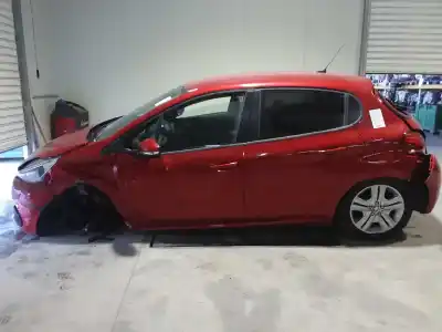 Veicolo di demolizione peugeot                                            208                                                                                                                                                                                                                                                        signature                                                                                                                                                                                                                                                  dell'anno 2019 alimentato yh01