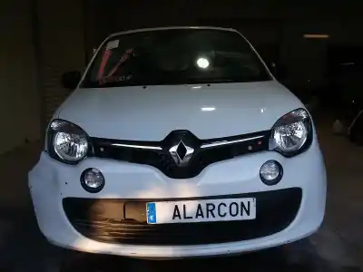 Véhicule à la ferraille RENAULT                                            TWINGO III                                                                                                                                                                                                                                                 Dynamique                                                                                                                                                                                                                                                  de l'année 2014 alimenté H4D400