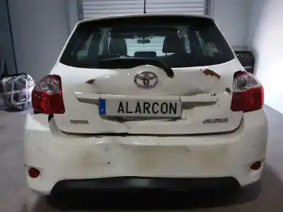 Veículo de Sucata toyota auris live do ano 2012 alimentado 1ndtv