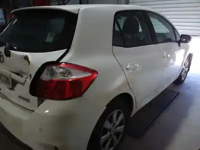 Veículo de Sucata toyota auris live do ano 2012 alimentado 1ndtv