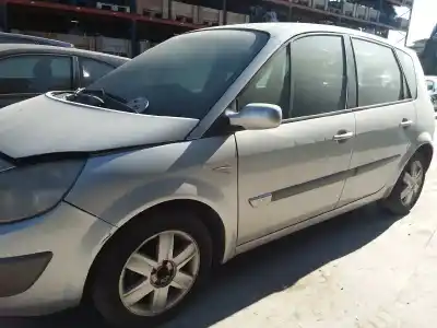 Sloopvoertuig renault scenic ii exception van het jaar 2005 aangedreven k9k728