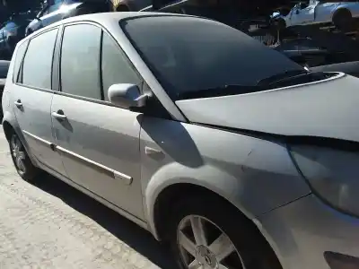 Sloopvoertuig renault scenic ii exception van het jaar 2005 aangedreven k9k728