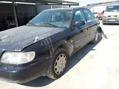Veicolo di demolizione audi a6 berlina (c4) básico dell'anno 1996 alimentato aar