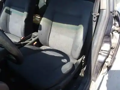 Veicolo di demolizione audi a6 berlina (c4) básico dell'anno 1996 alimentato aar