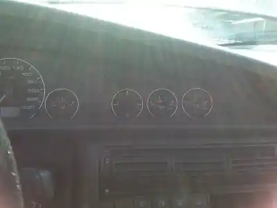 Veicolo di demolizione audi a6 berlina (c4) básico dell'anno 1996 alimentato aar