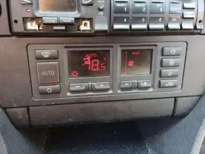 Veicolo di demolizione audi a6 berlina (c4) básico dell'anno 1996 alimentato aar