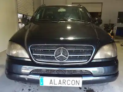Sloopvoertuig MERCEDES-BENZ CLASE M (W163) 270 CDI (163.113) van het jaar 2001 aangedreven 612963