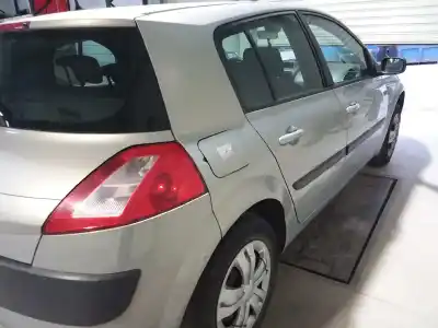 Veículo de Sucata renault megane ii berlina 5p authentique do ano 2005 alimentado k9k728