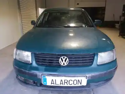 Vehículo de desguace VOLKSWAGEN PASSAT BERLINA (3B2) Comfortline del año 1997 con motor AFN