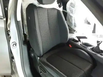 Veículo de Sucata peugeot 308 business line do ano 2018 alimentado bhz