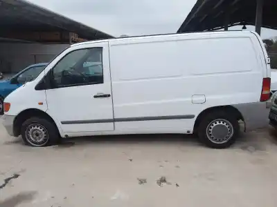 Veículo de Sucata mercedes-benz vito (w638) caja cerrada 108 cdi  (638.094) do ano 1999 alimentado d611980
