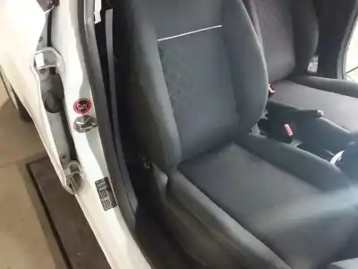 Veicolo di demolizione ford fiesta (cb1) titanium dell'anno 2012 alimentato kvja