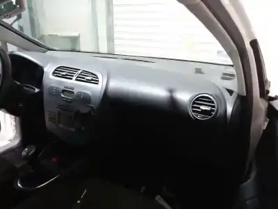 Veicolo di demolizione seat leon (1p1) fr 1 dell'anno 2008 alimentato bmn