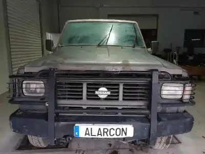 Véhicule à la ferraille nissan patrol (k/w260) corto ta de l'année 1990 alimenté rd28