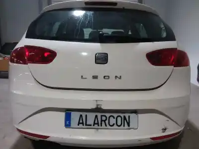 Veículo de Sucata seat leon (1p1) reference copa do ano 2011 alimentado cayb