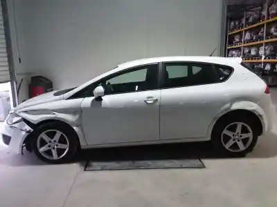 Veículo de Sucata seat leon (1p1) reference copa do ano 2011 alimentado cayb