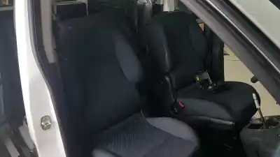 Sloopvoertuig peugeot partner kombi premium van het jaar 2009 aangedreven 9hz