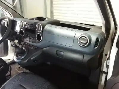 Veicolo di demolizione peugeot partner kombi premium dell'anno 2009 alimentato 9hz