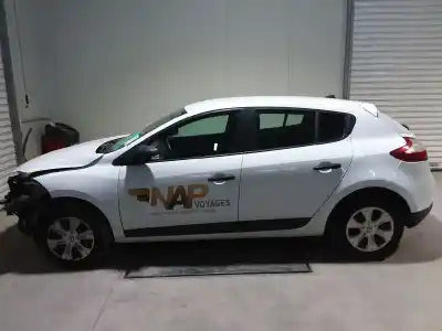 Veículo de Sucata renault megane iii berlina 5 p authentique do ano 2012 alimentado k9k834