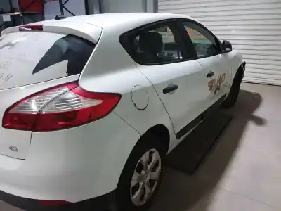 Veículo de Sucata renault megane iii berlina 5 p authentique do ano 2012 alimentado k9k834