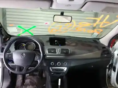 Veículo de Sucata renault megane iii berlina 5 p authentique do ano 2012 alimentado k9k834