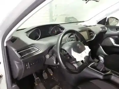 Veículo de Sucata peugeot 308 sw active do ano 2015 alimentado bhy