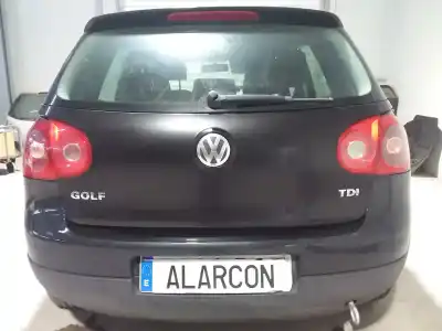 Sloopvoertuig VOLKSWAGEN GOLF V BERLINA (1K1) Highline van het jaar 2004 aangedreven BKC