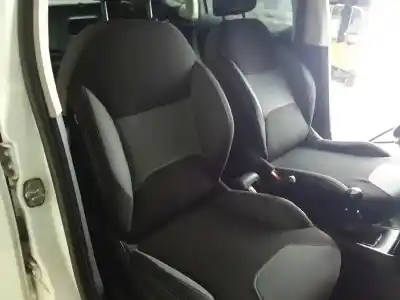 Vehicul casat citroen                                            c3                                                                                                                                                                                                                                                         seduction                                                                                                                                                                                                                                                  al anului 2013 alimentat 8hr