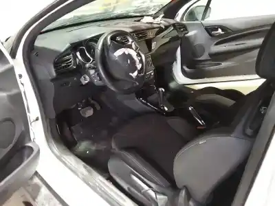 Здавання транспортного засобу citroen ds3 style року 2015 потужний 9hp / 9h06