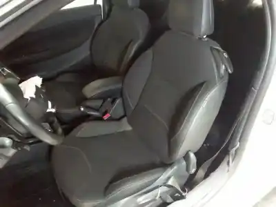 Здавання транспортного засобу citroen ds3 style року 2015 потужний 9hp / 9h06