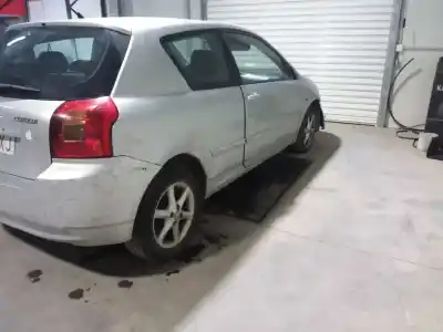 Здавання транспортного засобу toyota corolla (e12) 2.0 d-4d sol sedán року 2004 потужний 1cdftv