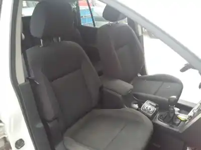 Здавання транспортного засобу renault koleos dynamique року 2010 потужний m9r856