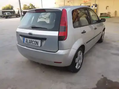 Veículo de Sucata ford fiesta (cbk) ghia do ano 2003 alimentado fyja