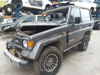 Veicolo di demolizione toyota land cruiser 4x4 dell'anno 1987 alimentato 