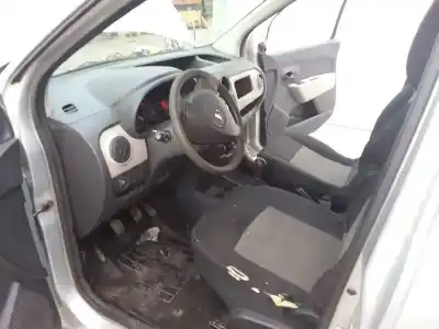 Здавання транспортного засобу dacia dokker express ambiance року 2015 потужний k9k612