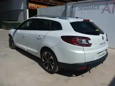 Véhicule à la ferraille renault                                            megane iii sport tourer                                                                                                                                                                                                                                    bose edition                                                                                                                                                                                                                                               de l'année 2013 alimenté r9m414