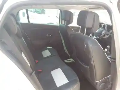 Véhicule à la ferraille renault                                            megane iii sport tourer                                                                                                                                                                                                                                    bose edition                                                                                                                                                                                                                                               de l'année 2013 alimenté r9m414