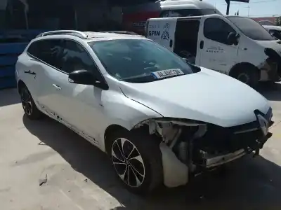 Véhicule à la ferraille renault                                            megane iii sport tourer                                                                                                                                                                                                                                    bose edition                                                                                                                                                                                                                                               de l'année 2013 alimenté r9m414