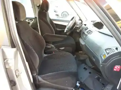 Veículo de Sucata citroen c4 picasso sx do ano 2008 alimentado 9hz