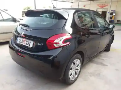 Veicolo di demolizione peugeot 208 allure dell'anno 2012 alimentato 9hp