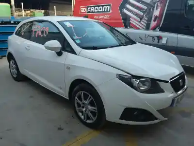 Véhicule à la ferraille seat ibiza sc (6j1) reference de l'année 2011 alimenté cfwa