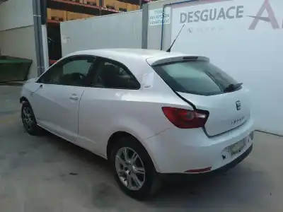 Véhicule à la ferraille seat ibiza sc (6j1) reference de l'année 2011 alimenté cfwa